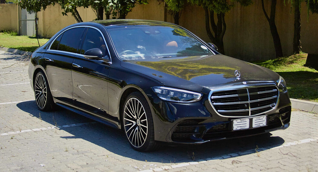 The Mercedes S400d Review
