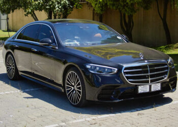 The Mercedes S400d Review